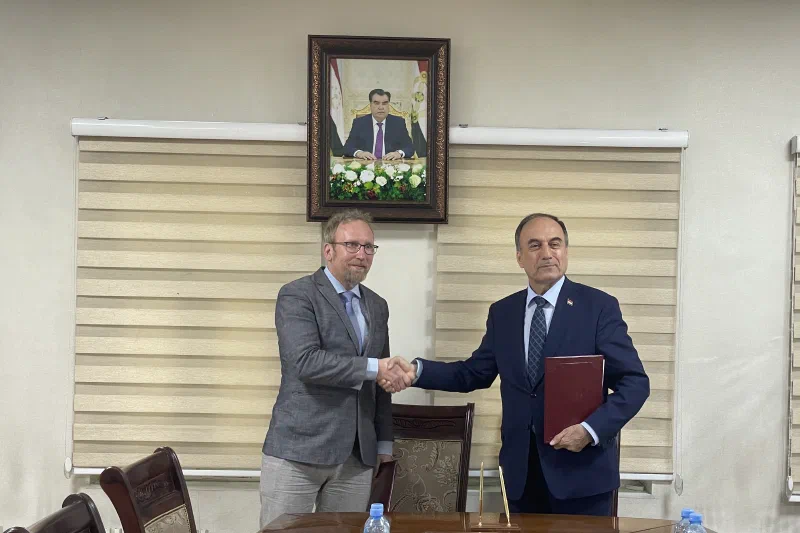 Contract signing ceremony with the Ministry of Transport of Tajikistan
